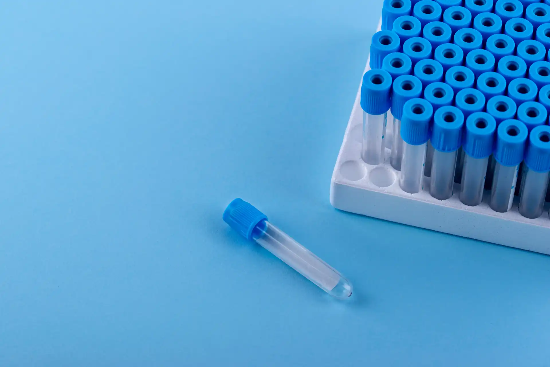 Lancetador: o que é, para que serve e como utilizar com segurança