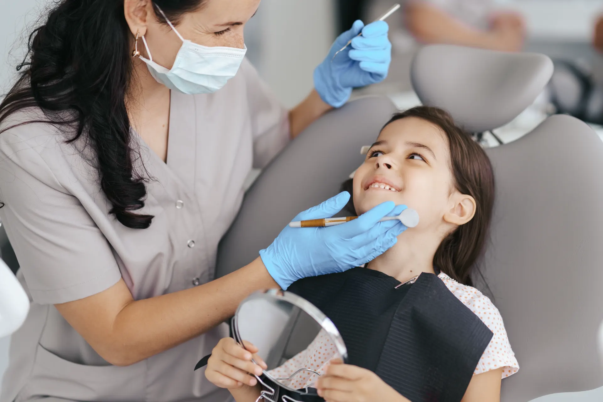 Dentição permanente: quando ela se desenvolve e quais cuidados são essenciais