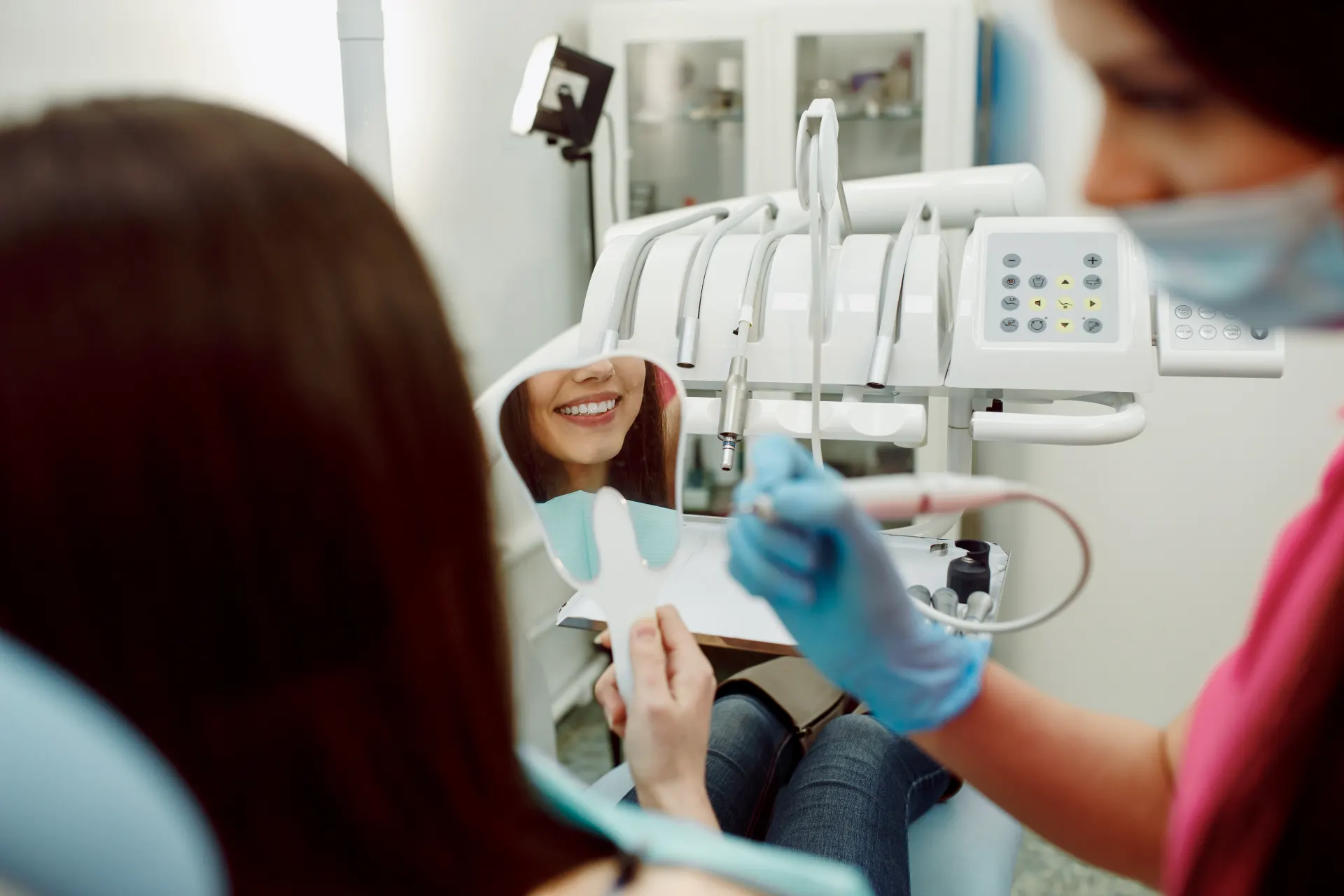 Dentista particular: vantagens e desafios de atuar fora dos convênios